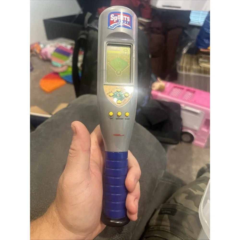 Vintage 1998 Tiger Electronics Swing Bat Baseball Handheld Game Tested Working